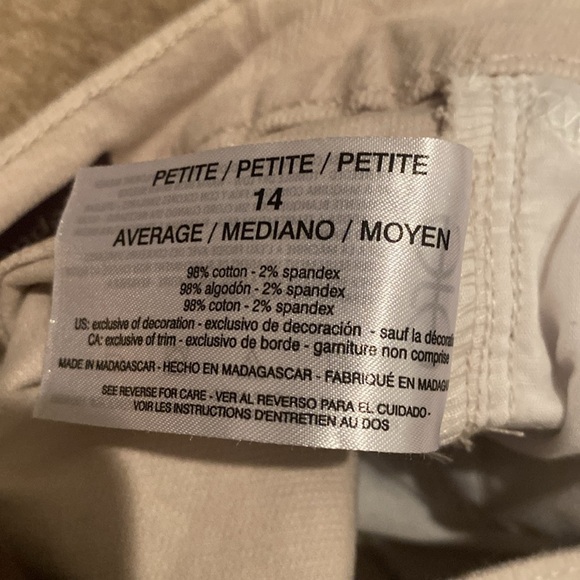 -NWT Gloria Vanderbilt Women's Amanda Corduroy Slim High Rise Pant - Size 14P - Picture 7 of 7